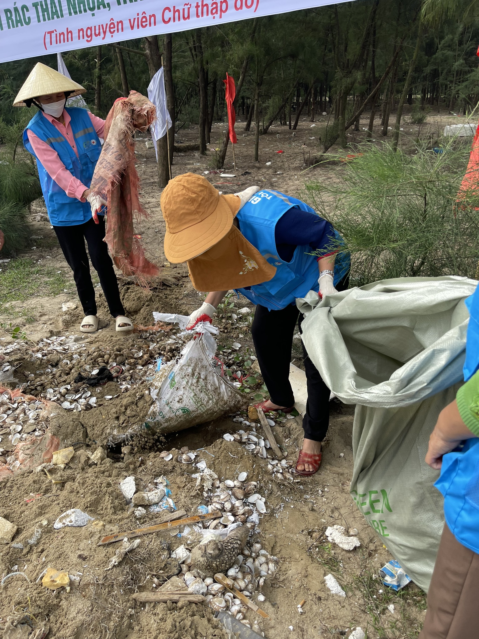 Dự án đã đón nhận tín hiệu tích cực từ những giai đoạn đầu tiên. Ngay khi biết chủ trương thực hiện dự án mới, người dân rất phấn khởi và đồng tình ủng hộ. Nhiều hộ gia đình và cá nhân có mức sống khó khăn tại địa phương đã đăng ký tham gia thu gom rác thải nhựa.